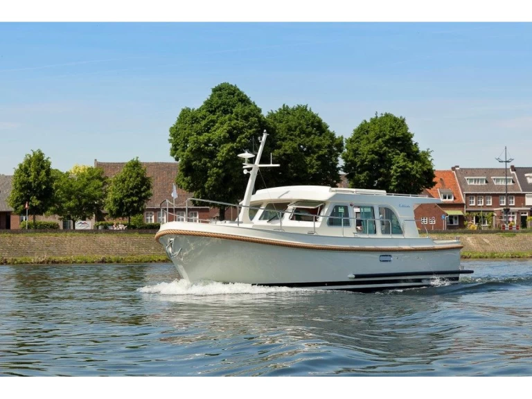 Huur een Linssen Linssen GS 35.0 Sedan in Kinrooi (City)