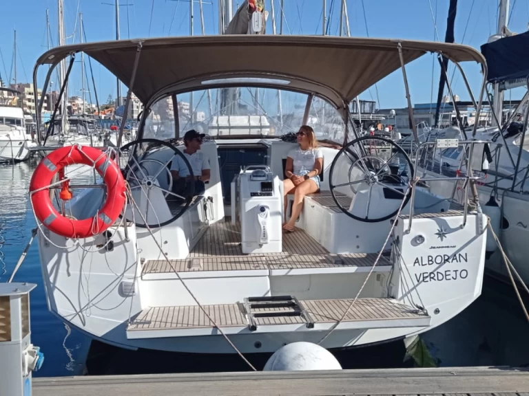 Bootverhuur Jeanneau Sun Odyssey 410 in Las Galletas via SamBoat