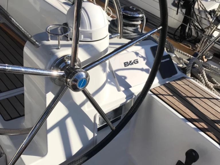 Verhuur Zeilboot Jeanneau met vaarbewijs