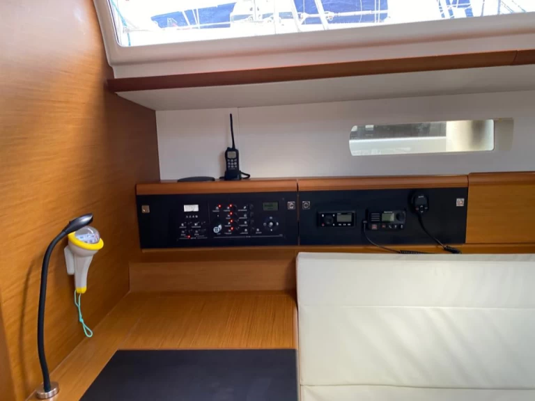 Bootverhuur Jeanneau Sun Odyssey 519 in Palma de Mallorca via SamBoat