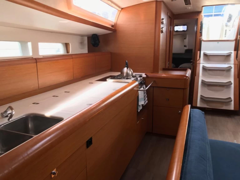 Jeanneau Sun Odyssey 519 te huur van particulier of professional in Palmeira