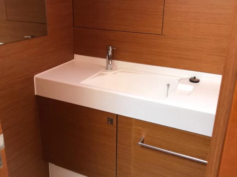 Huur een Jeanneau Sun Odyssey 519 in Palmeira