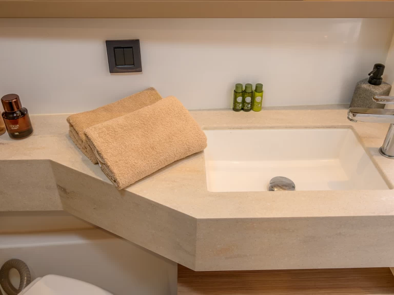 Verhuur Catamaran in Trogir - Lagoon Lagoon 46