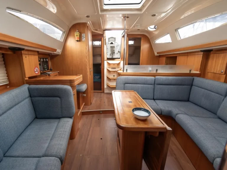 Huur een Elan Elan 384 in Préveza