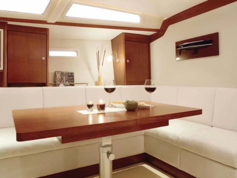 Zeilboot te huur in Vlychada voor de beste prijs