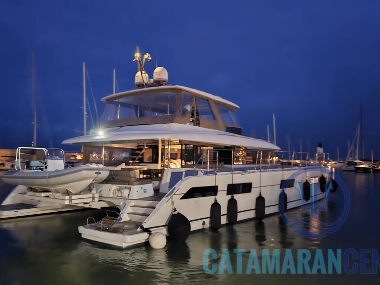 Verhuur Catamaran in Barcelona - Lagoon Lagoon 630 Motor Yacht