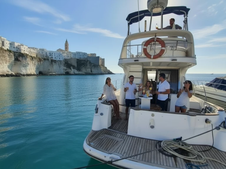 Bootverhuur ASTINOR 36 fly in Polignano a Mare via SamBoat