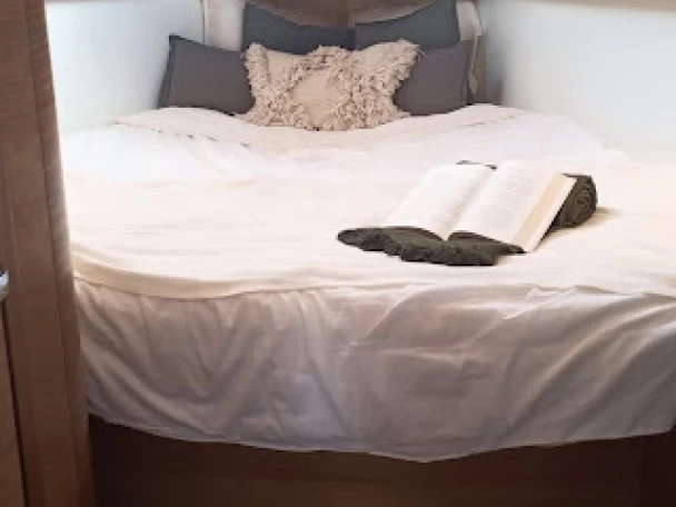 Elan Impression 40.1 te huur van particulier of professional in Ibiza Town