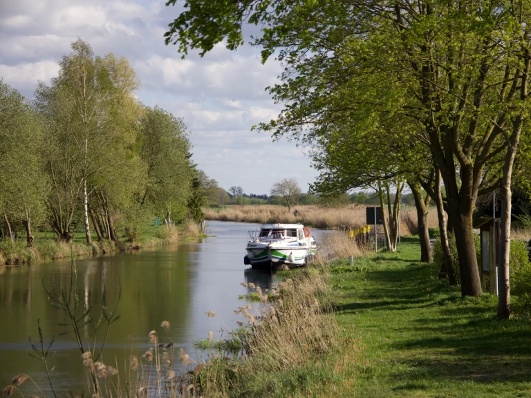  Tarpon 37 DP te huur van particulier of professional in Lübz