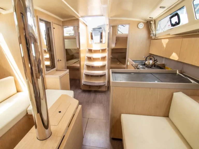 Bootverhuur Nikiána goedkoop Oceanis 41.1[G]