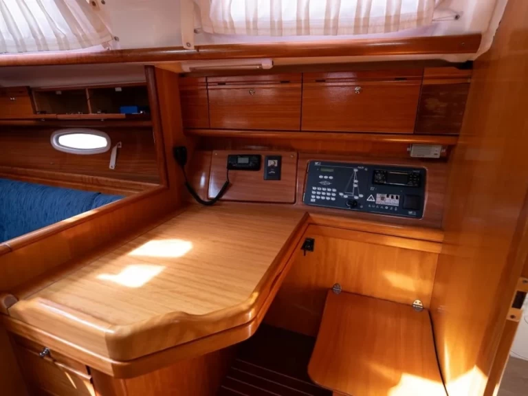 Huur een Bavaria Bavaria 38 in Pálairos