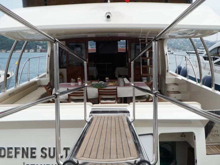 Bootverhuur İstanbul goedkoop Motoryacht