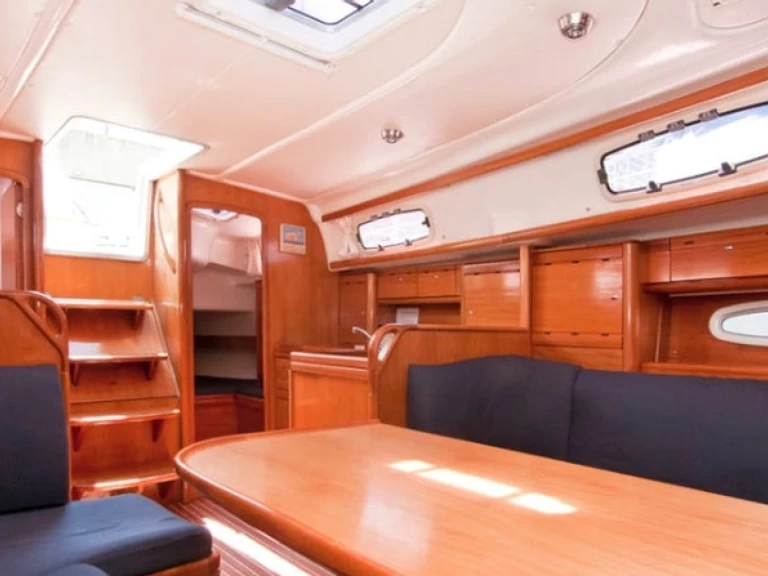 Bootverhuur Bavaria Bavaria 37 in Nikiána via SamBoat