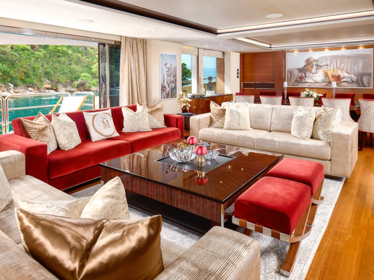 Princess Princess 40m te huur van particulier of professional in Split