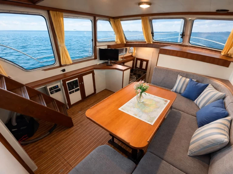 Verhuur Woonboot Pedro met vaarbewijs