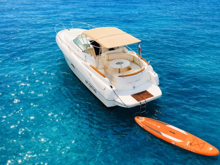 Jeanneau Leader 805 te huur van particulier of professional in Cannes