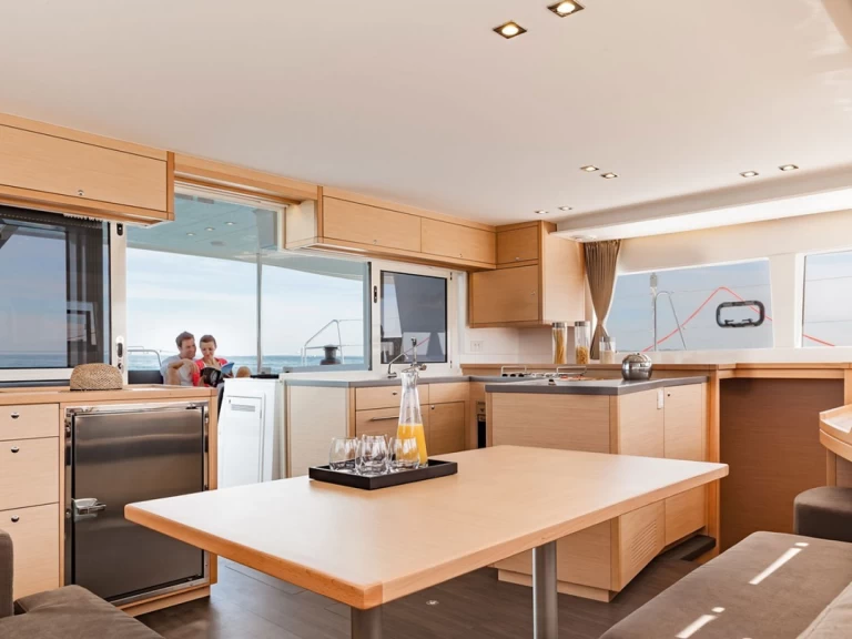 Huur Catamaran met of zonder schipper Lagoon in Portocolom