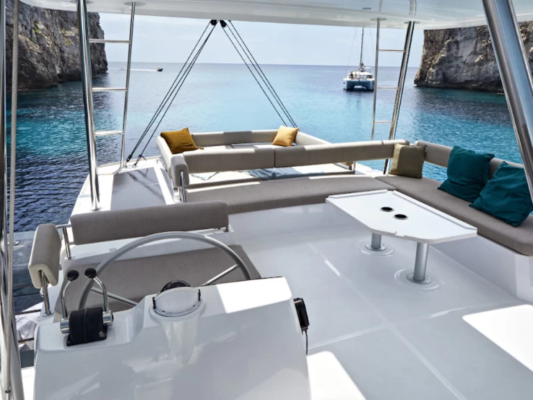 Bali Bali 4.8 (5+1 cab) te huur van particulier of professional in Lávrio