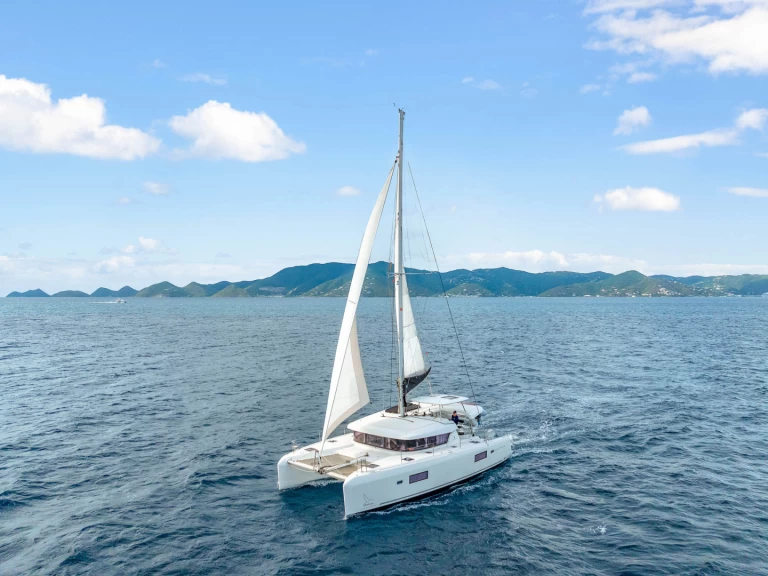 Huur een Lagoon Lagoon 42 in Road Town