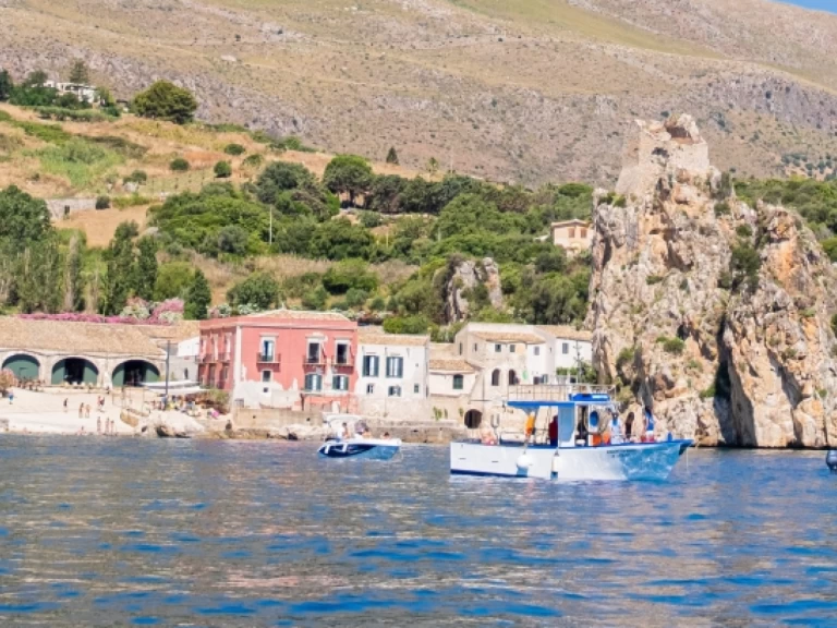 Gozzo Siciliano te huur van particulier of professional in Castellammare del Golfo