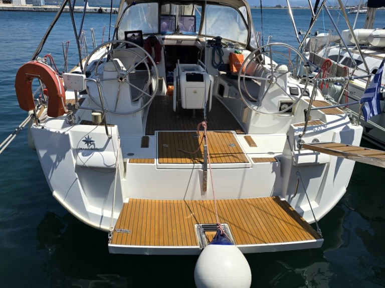 Verhuur Zeilboot in Kallithea - Jeanneau Sun Odyssey 469