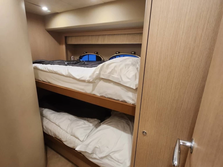 Jacht te huur in Podstrana voor de beste prijs