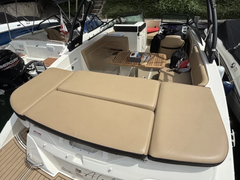 Bootverhuur Thonon-les-Bains goedkoop SPX 230