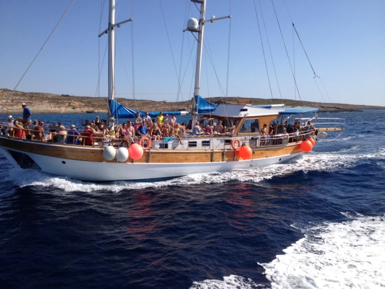 Jachthuur in Buġibba - Stalen Zeiljacht Motiva 39 via SamBoat