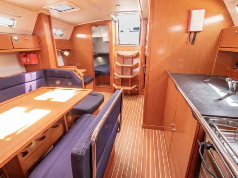 Jachthuur in Nikiána - Bavaria Bavaria 40 via SamBoat