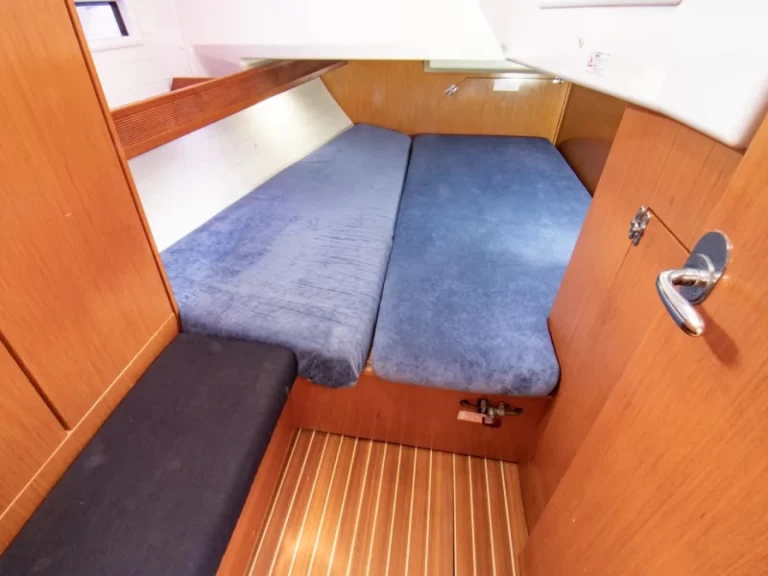 Bootverhuur Bavaria Bavaria 40 in Nikiána via SamBoat