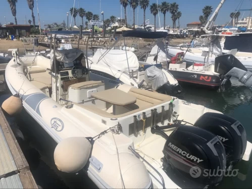 Verhuur RIB TECNO met vaarbewijs