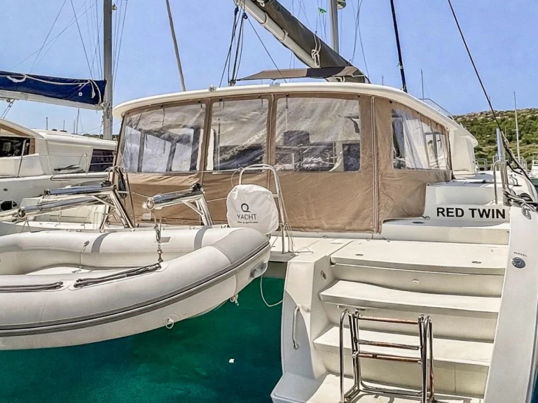 Verhuur Catamaran Lagoon met vaarbewijs