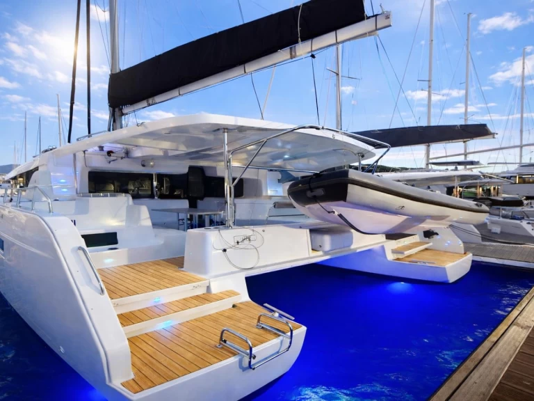 Huur een Lagoon Lagoon 46 in Primošten