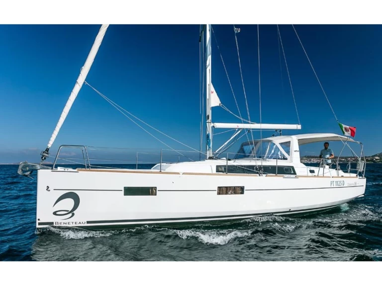 Bootverhuur Bénéteau Oceanis 38 in Olbia via SamBoat