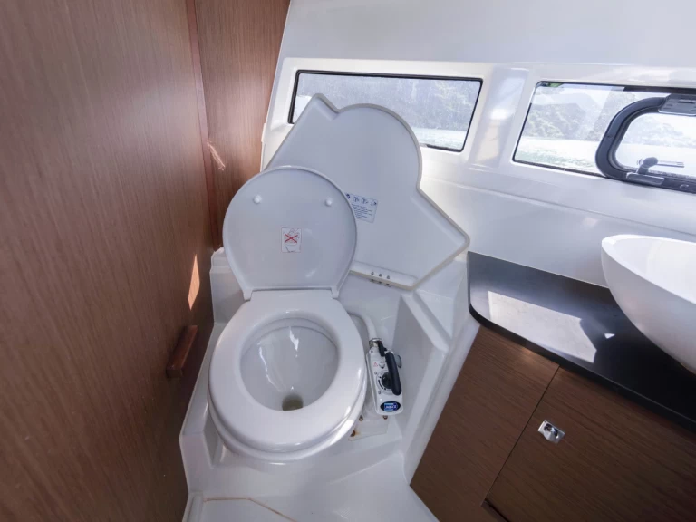 Motorboot te huur in Phường Hiệp Bình Chánh voor de beste prijs