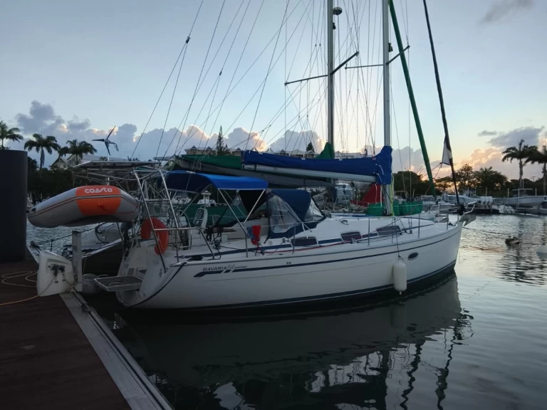 Huur een Bavaria 34 cruiser in Pointe-à-Pitre
