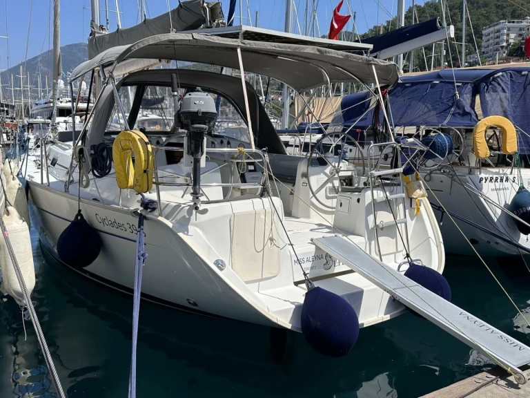 Verhuur Zeilboot Bénéteau met vaarbewijs