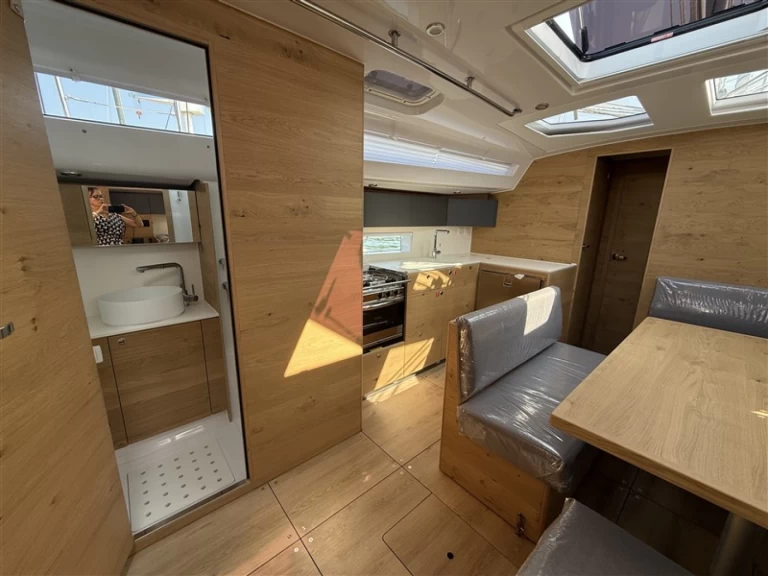 Jachthuur in Pula - Elan Impression 45 via SamBoat