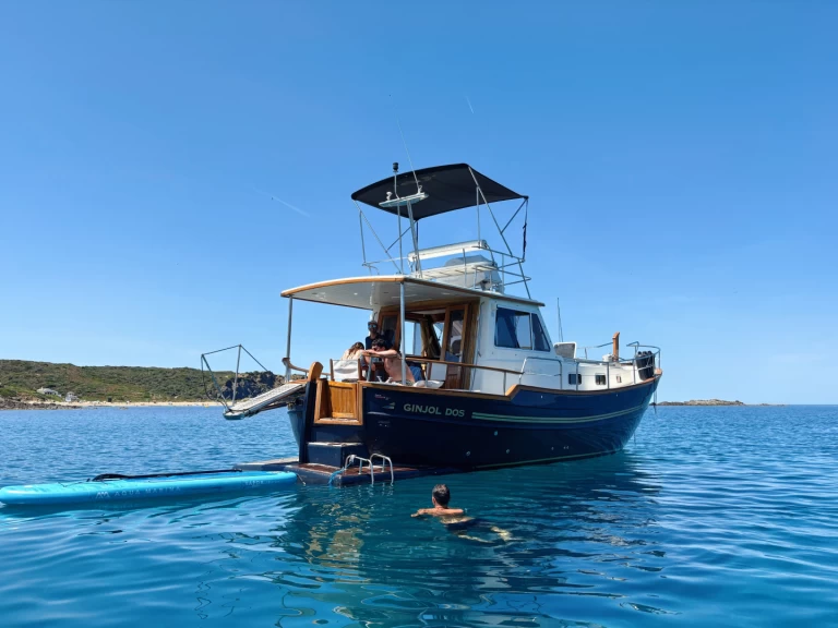 Verhuur Motorboot Menorquin-Yachts met vaarbewijs