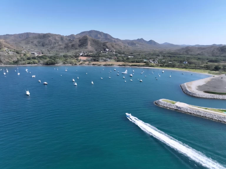 Verhuur Motorboot in Flamingo - Freeman Freeman 47FT