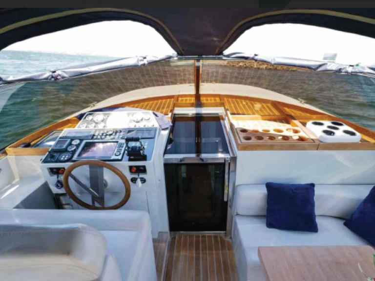 Verhuur Motorboot XL MARINE 51 met vaarbewijs