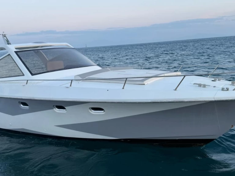 Jachthuur in Salerno - Ferretti Altura 39 via SamBoat