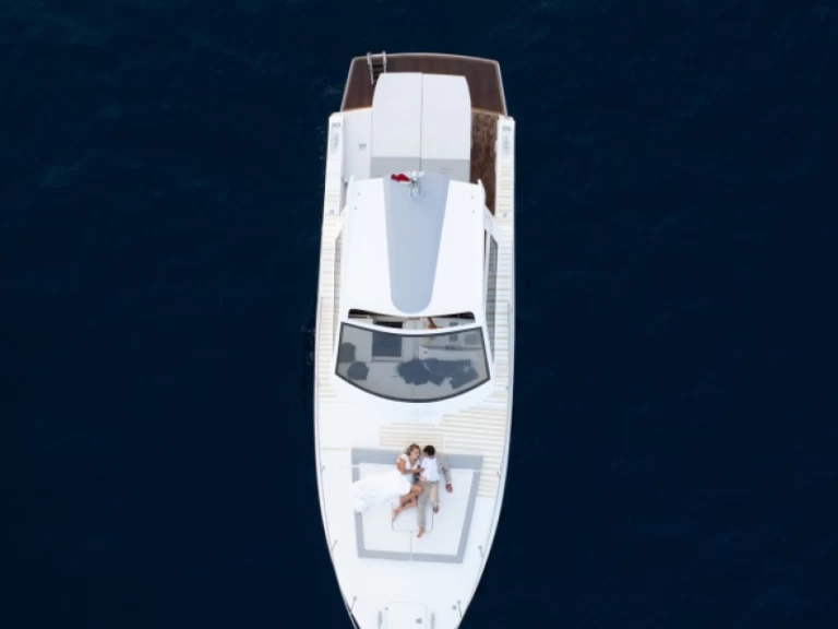 Bootverhuur Salerno goedkoop Altura 39