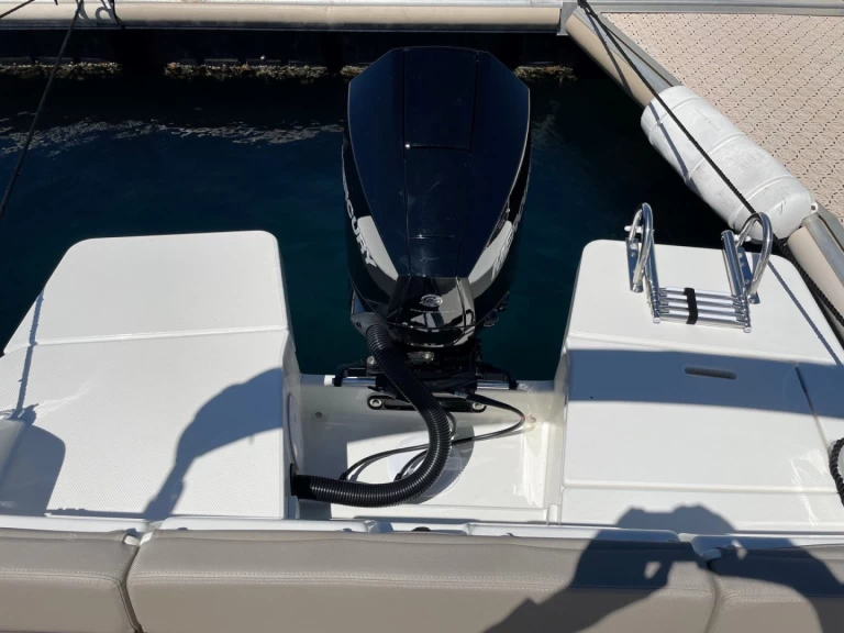 Verhuur Motorboot Quicksilver met vaarbewijs