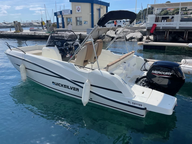 Huur een Quicksilver Quicksilver 605 Activ Open in Cavalaire-sur-Mer