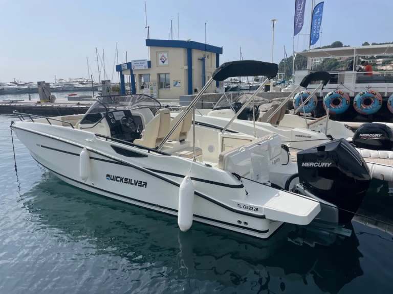 Verhuur Motorboot in Cavalaire-sur-Mer - Quicksilver QUICKSILVER 805