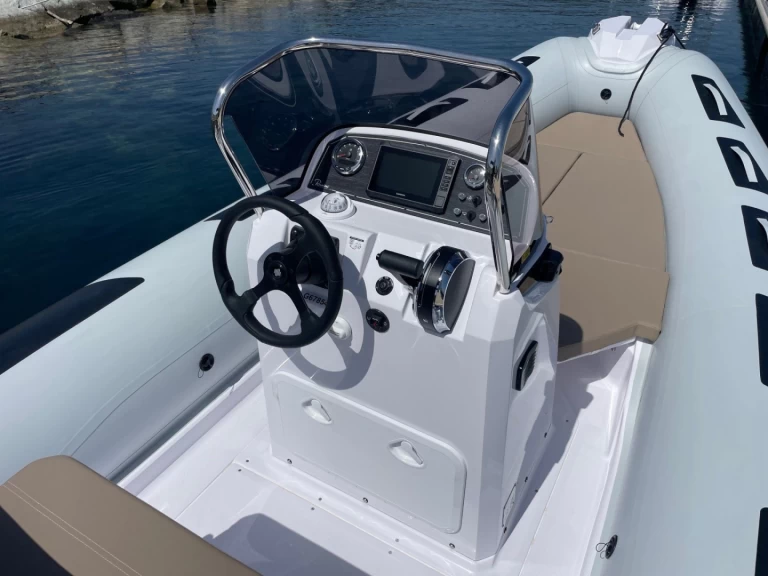 Bootverhuur Ranieri Cayman 21 Sport in Cavalaire-sur-Mer via SamBoat