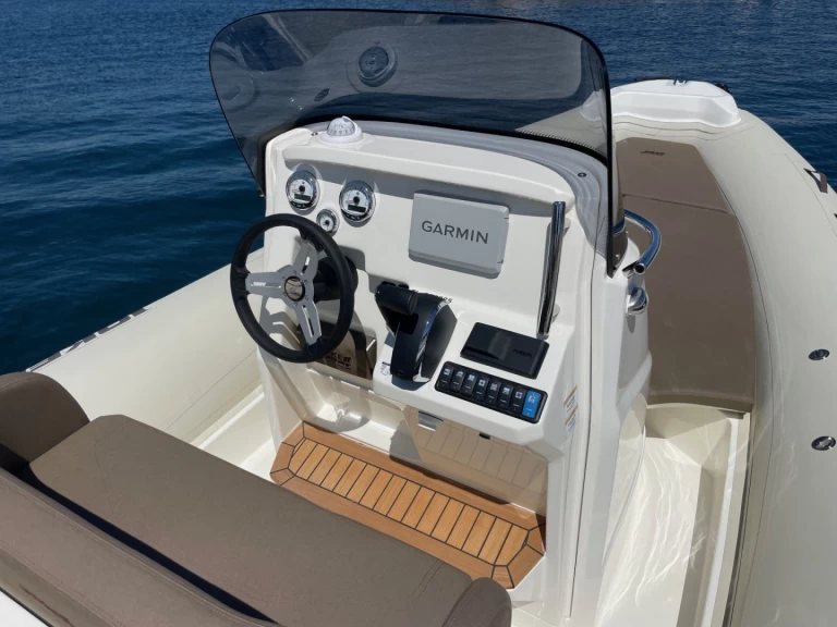 Joker Boat Clubman 24 te huur van particulier of professional in Cavalaire-sur-Mer