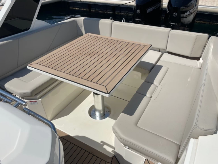 RIB te huur in Cavalaire-sur-Mer voor de beste prijs