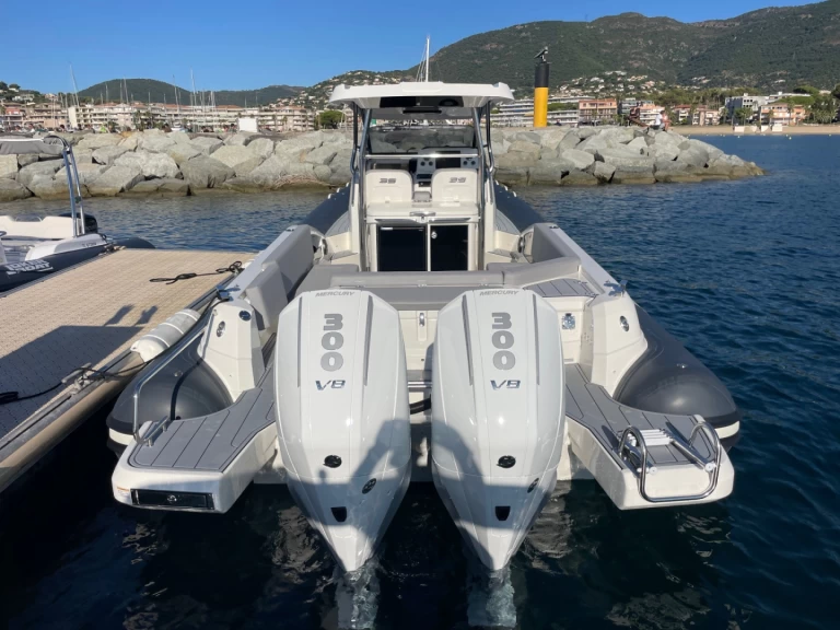 Joker Boat clubman 35 te huur van particulier of professional in Cavalaire-sur-Mer